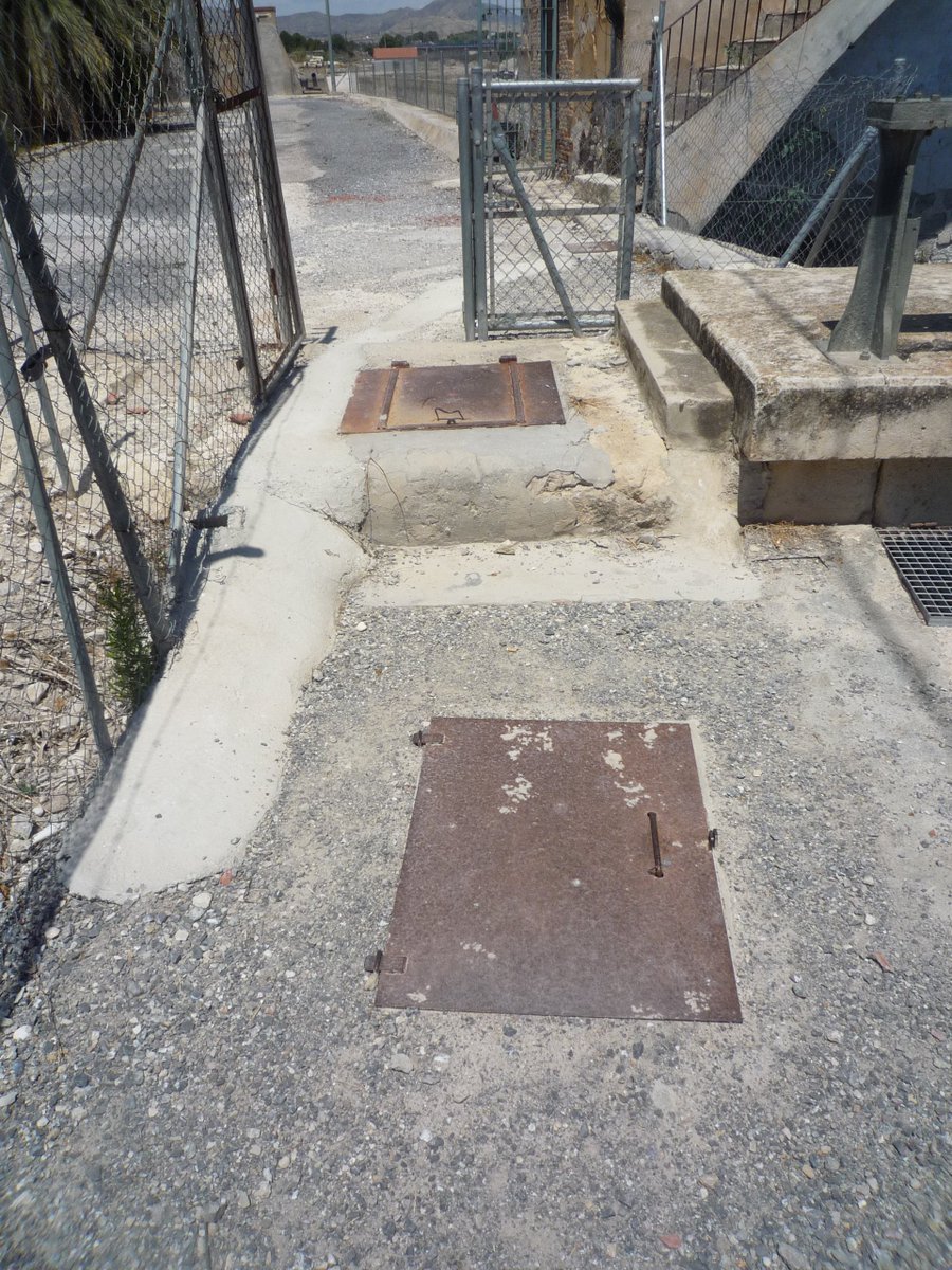 JorgePay1's tweet image. Junto a las instalaciones del #pantanet de #Mutxamel, se encuentra la caseta de l&apos;aigua de Villena o casa del #CanaldelaHuerta, vinculada a las aguas del Zaricejo de Villena que llegaron a la huerta a principios del siglo XX y que no forman parte del sistema histórico de riego 👉