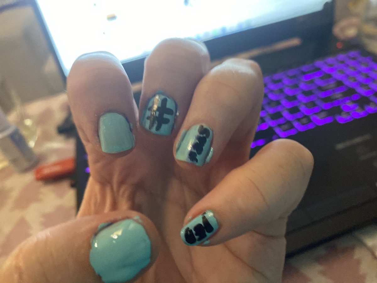 TheNewBrewAssoc's tweet photo. Help! Twitter was busy for Dr Sandy last night! 
If any PST/ECT  wants to help us please messenger! @alanajade77 is awesome! We need more PST awesomeness.. Besides I need help with applying nail polish 😂💅🏾@newteachertribe @Sandnicoll @ECTA_aus @mqeduc @UON_TTRC @Angie8881 https://t.co/6lT56DJ9cF