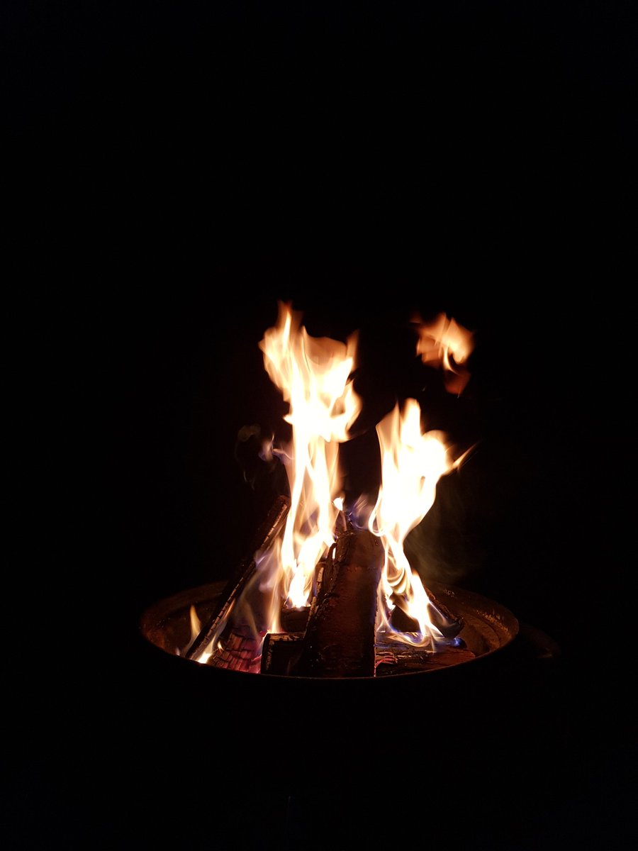 david_row's tweet photo. Sometimes you just need a little extra warmth in your life, amongst all the darkness. #Fire #night https://t.co/766YBeyeik