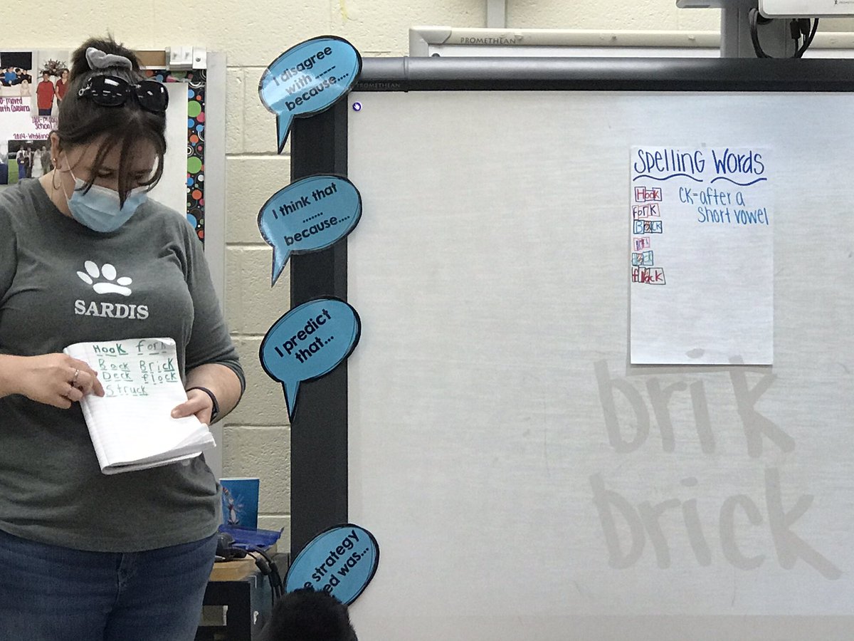 kellylmarks54's tweet photo. Props to @KochsClassroom’s 2nd graders during their word study/phonics work! Loved seeing @SardisES_NC Ss share their thinking as they figure out what they know about how words work! @drjanburkins you would have been proud! 💯💪🏼@KevinBeals2 @AGHoulihan @jttopp @UCPSNC #IMPACT https://t.co/mLn6yQ7NFm