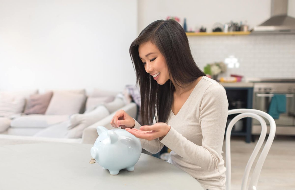 LydiaCraftRemax's tweet photo. Want to stop living paycheck to paycheck? A #budget can help. #finances  https://t.co/xCFExXhCI1 https://t.co/bsPttGvCZe