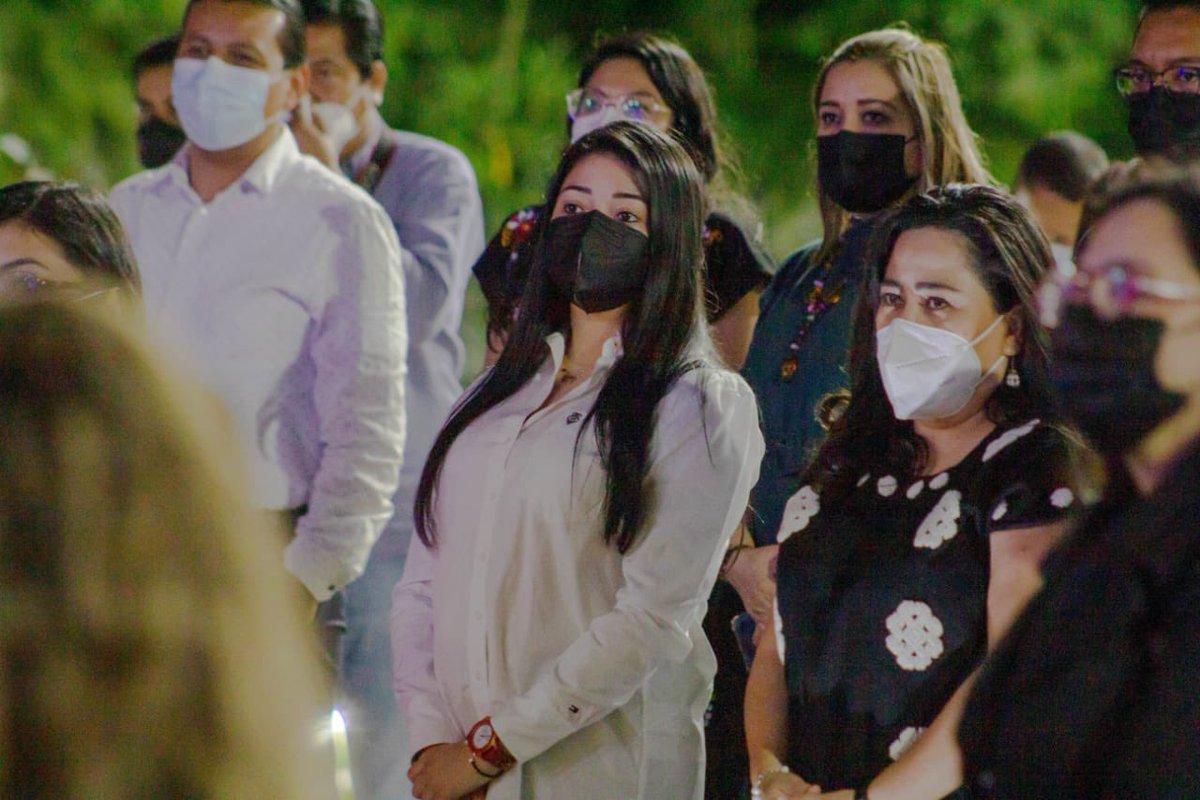 SESESPChiapas's tweet photo. En representación del titular del #SESESP Sergio Alejandro Aguilar Rivera, la Secretaria Ejecutiva Adjunta, Isabel Pinto Cancino asistió a la "Reinauguración de la Casa Estatal de las Artes y las culturas Corazón  Borraz", la cual fué encabezada por el Gob. @RutilioEscandon https://t.co/AdfuhuBaCN