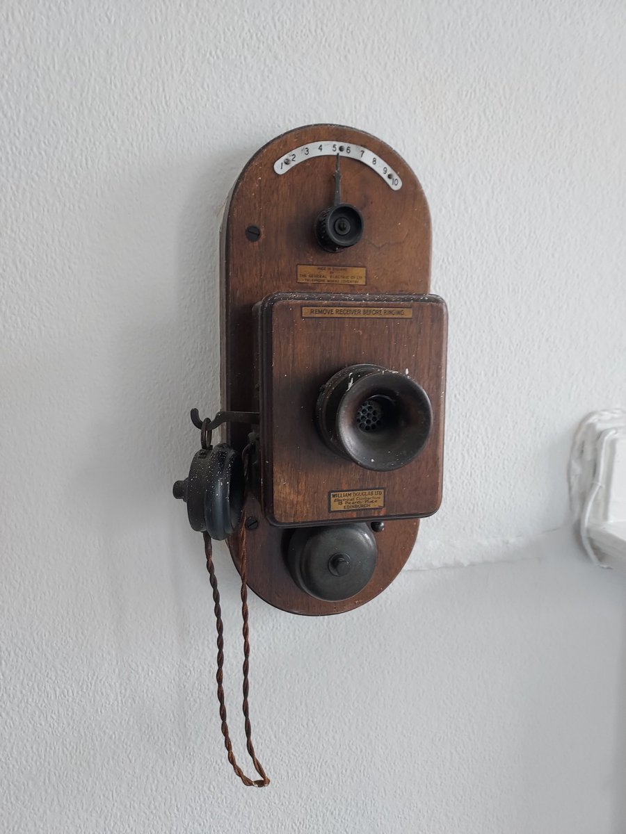 _KSLD_'s tweet image. Teaser....
If you think we might have changed our phone number, we haven't, but we are taking your call in a very fashionable manner!