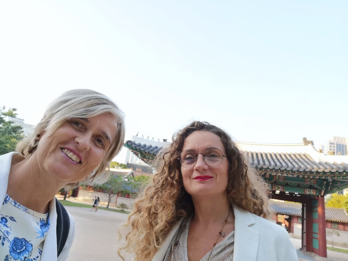sabluk2's tweet photo. Convegno Aree Fragili fantastica sessione su Istituzioni economiche con Daniela Storti e Sabrina Lucatelli dibl Riabitare che hanno presentato il caso della Montagna del latte e della terzietà del metodo sperimentale della Snai https://t.co/vHluoB9i7k