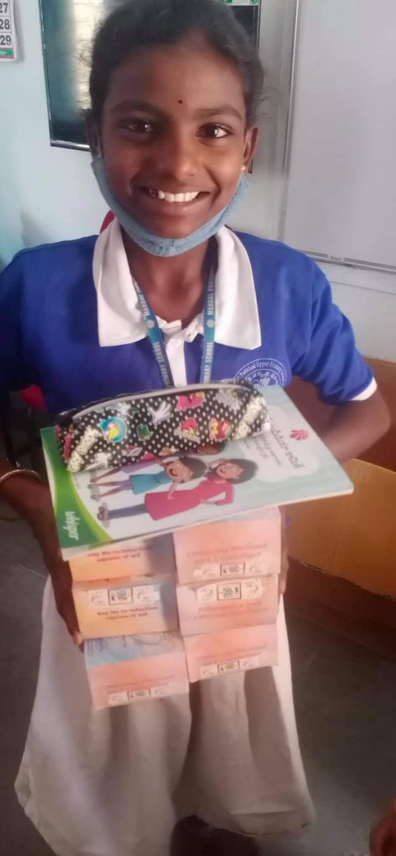 Deven_nya's tweet photo. Educating Girls about #Menstruation
Is More Important then just Distributing #SanitaryPads
Robustly Our @FoundationLadli teams r conducting Workshops to Give #MHM  #WASH
Training with #Hygiene &amp; #IEC Kits in Remote #Slums of #Telangana to save thm frm #transferablediseases @UN https://t.co/TywhTcD4Tp