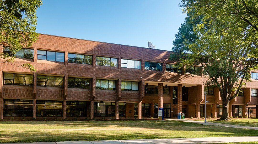 pgccnews's tweet photo. Welcome back! The second part of the semester begins today! Make sure you stay focused so that you can successfully complete the semester! #SpringingForward #PGCC https://t.co/Mdc0Vj0fsG