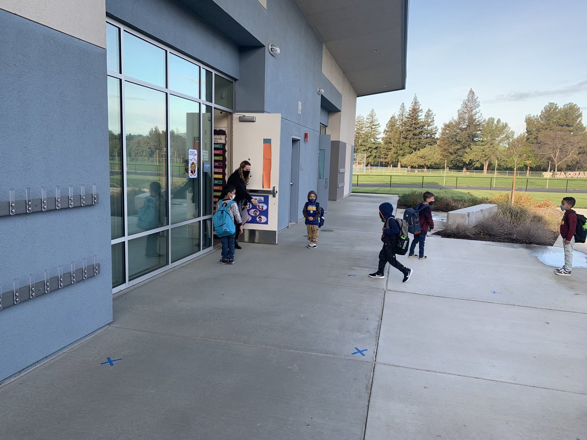 kijonesjags's tweet photo. Over 60 kinders are here @kijonesjags as in-person instruction begins! So excited! #smartjags #kindjags @SchmidtKristas @kristanichols09 @MsRodgers20 @mi_dillman @schultz87 @MsCardoza @TimSmithfsusd @FairfieldSuisun @ChristineSWic https://t.co/0TtfiDRnZF