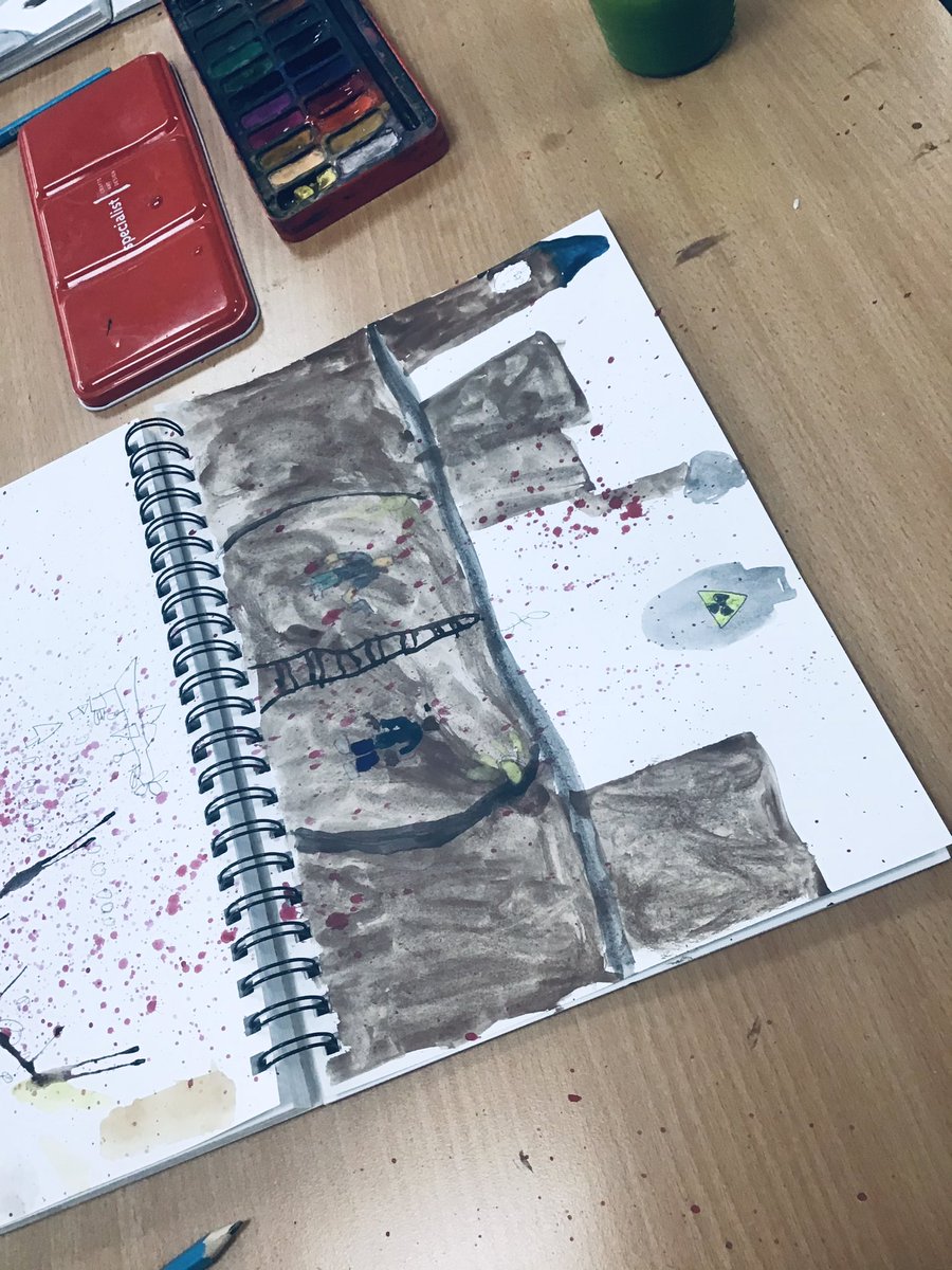 HighwoodPrim6B's tweet photo. It’s been a while since I last posted so thought I’d commemorate it with some amazing paintings of war landscapes that we painted this afternoon! #ww2 #creatity #whatwouldaworldwithoutwarlooklike part2/2 🎨 https://t.co/wDKoKR6KqS