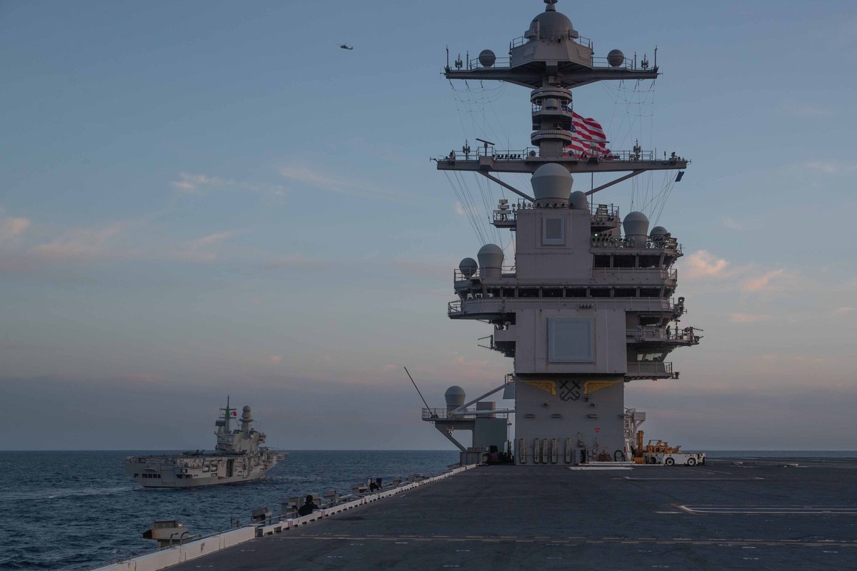 #Warship78 and #NaveCavour sailed the Atlantic Ocean together, March 20, marking the 1st time @ItalianNavy aircraft carrier and @USNavy Ford-class aircraft carrier have conducted dual carrier operations. #Partnerships 

🔽📸📹🔽  
dvidshub.net/r/22hyjz
dvidshub.net/mediagallery/d…