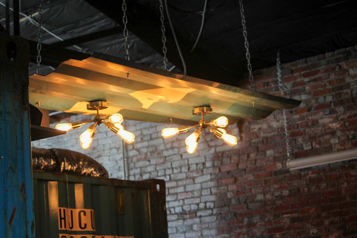 [ Cargotecture ] • A form of architecture using shipping containers as a structural element. Get inspired by the environment around you. 

Plans and pricing here: coworxspace.com/plans