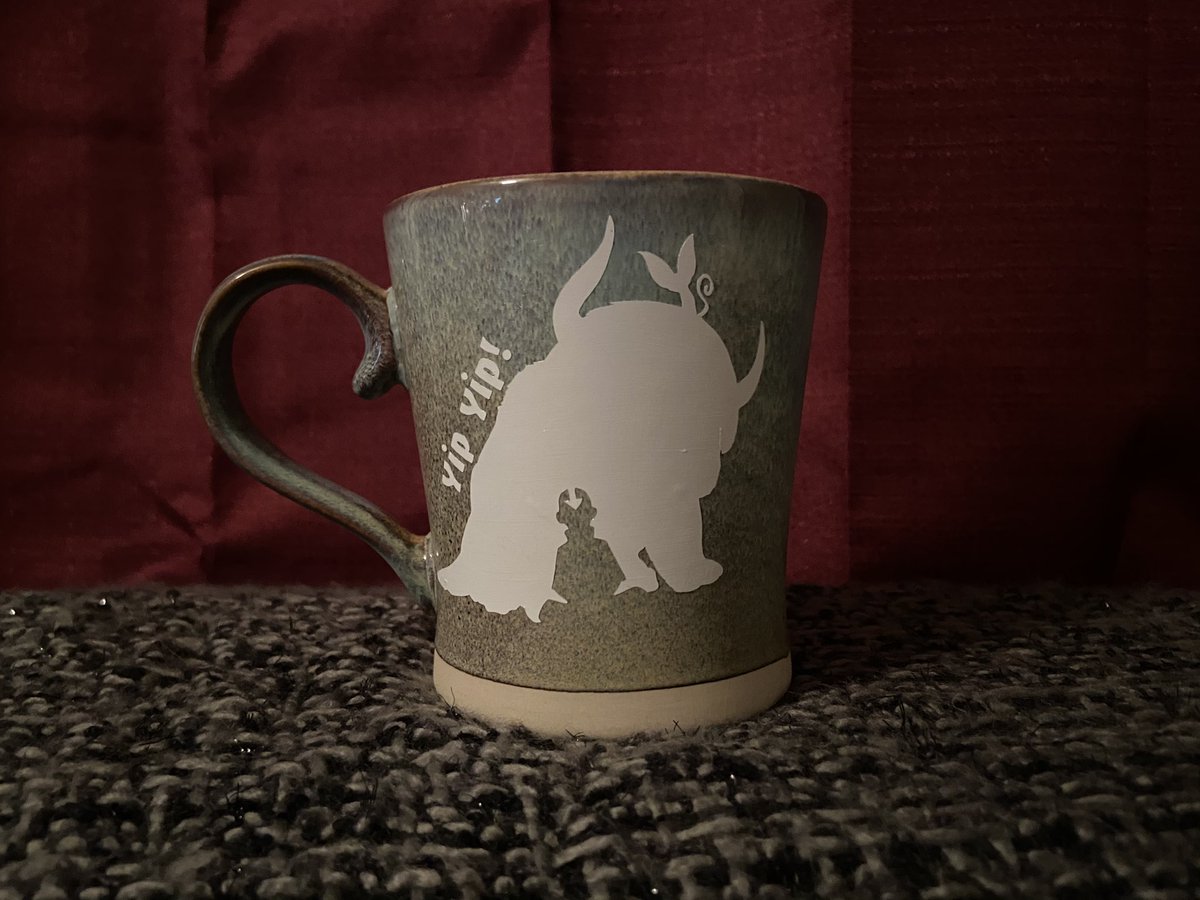 Wylde__Flower's tweet photo. “Yip Yip!” Another Avatar themed mug. If you would like a custom made mug message me! I usually charge $10. #appa #avatar #avatarthelastairbender #appamug #yipyip #aang #momo #custom #custommug #vinyl #customvinyl #mug #smallbusiness #cksmolcrafts #cksmolcraft https://t.co/WClpPEd3Rg