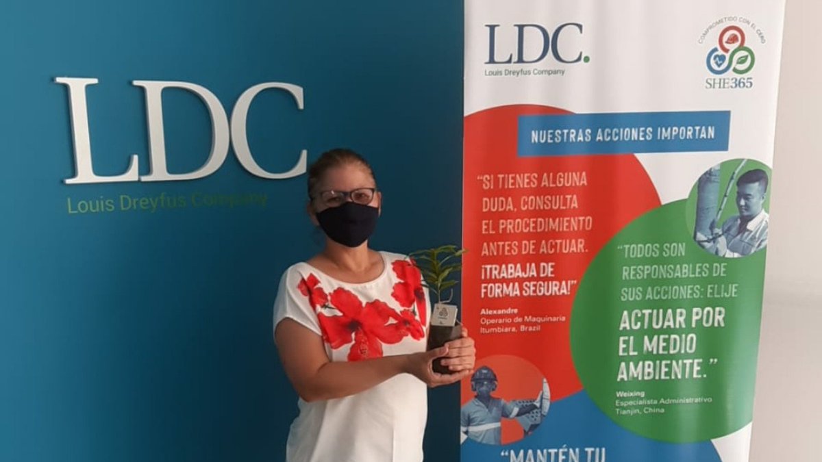 atodopulmonPY's tweet photo. Contentos de firmar una alianza con @WeAreLDC, con el compromiso mutuo de generar acciones en conjunto que contribuyan a un futuro seguro, saludable y ambientalmente sostenible para nuestro planeta. 

#Sustentabilidad #MedioAmbiente https://t.co/gkVocqo1g2