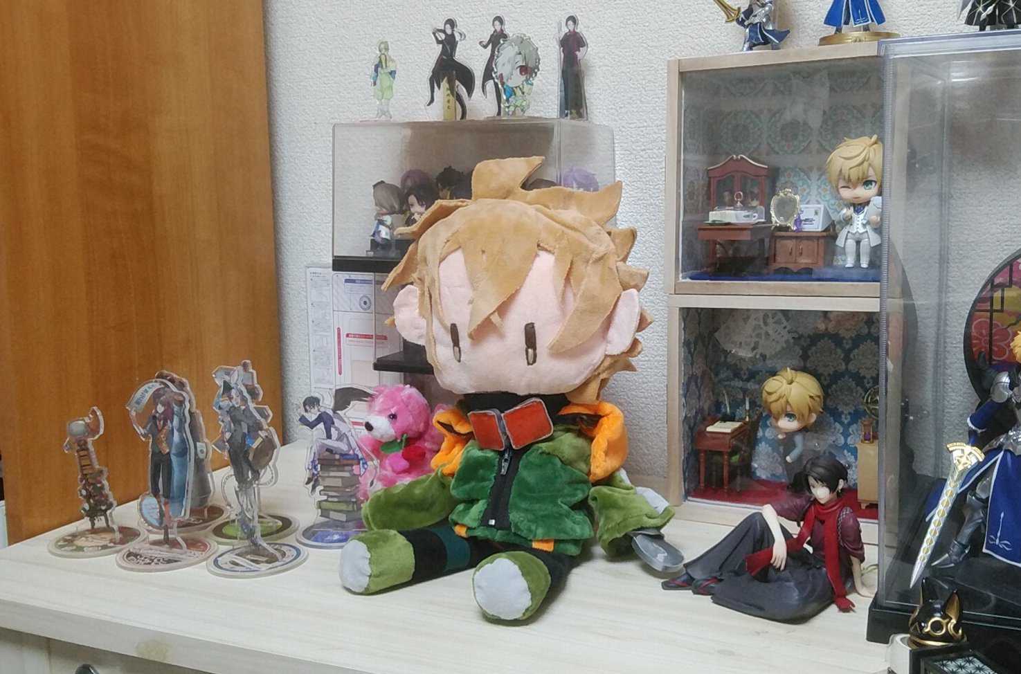 Uzivatel あでる Na Twitteru ンアウフどのくらいなのかなあ マツリ君の隣に並べたい