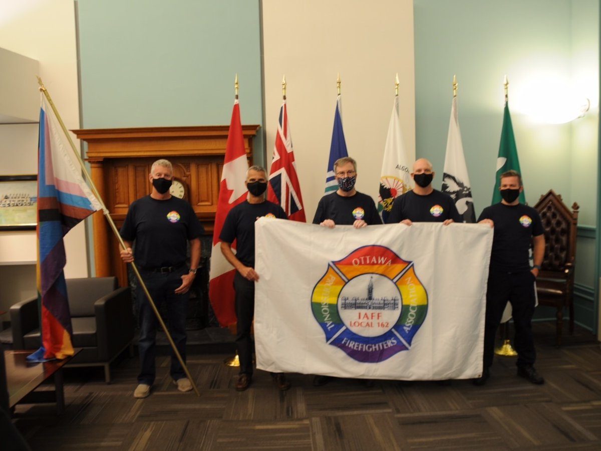 Ottawa Firefighters L162 🇨🇦 tweet media