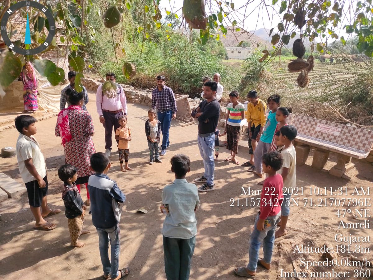 srsanghar's tweet photo. #Rasikbhai and #Hardikbhai, employees of @SSKK_VO in Nanudi village of Khamba taluka, played a game with the children today and gave information about #Childline1098 and #dentalprogram, especially about #education. Khambha's team also took part in it. https://t.co/l1lTOsxm02
