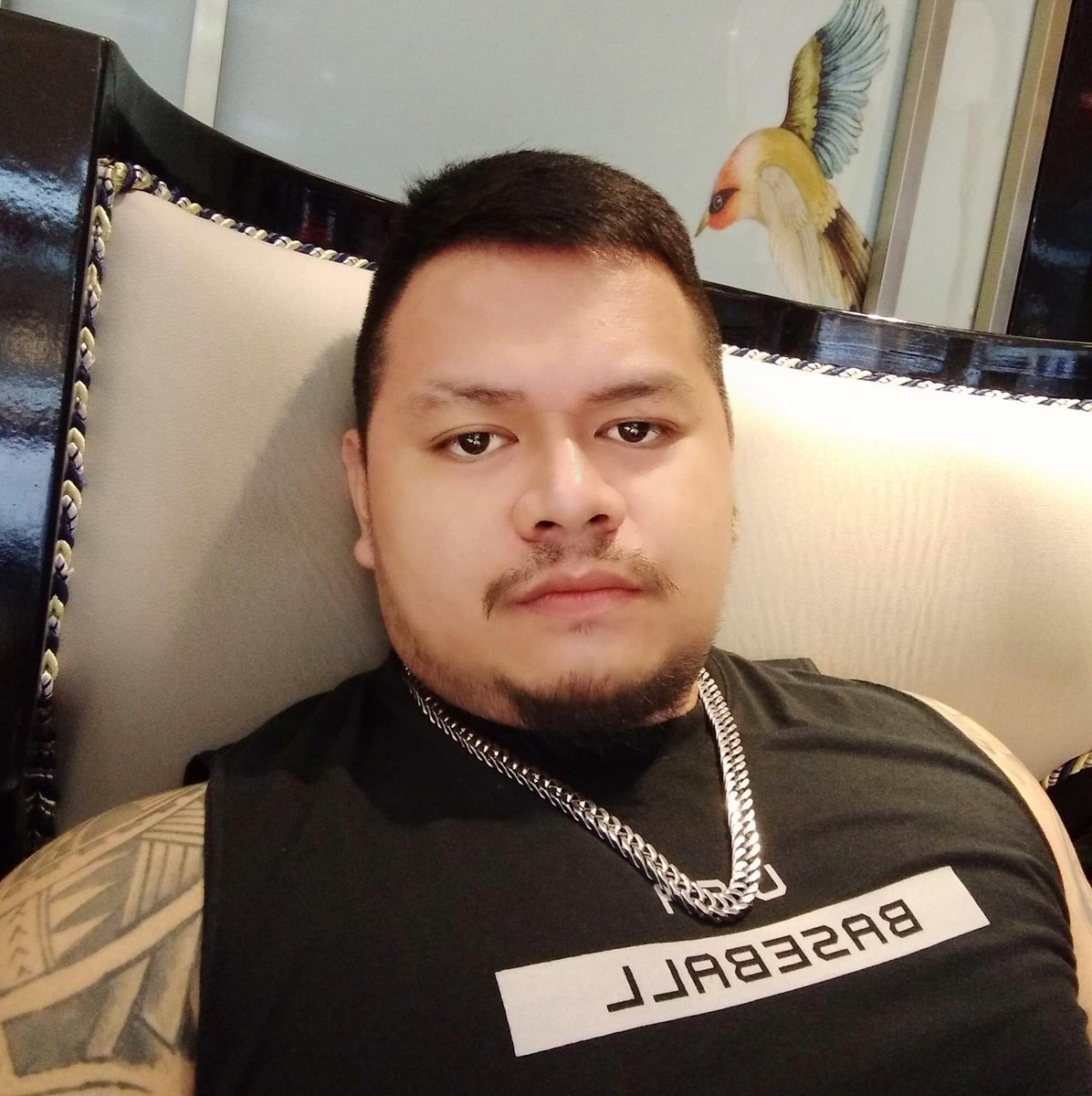 alterjoem's tweet photo. Masarap na daddy. RT if kilala niyo to https://t.co/LKWKvLLS7B