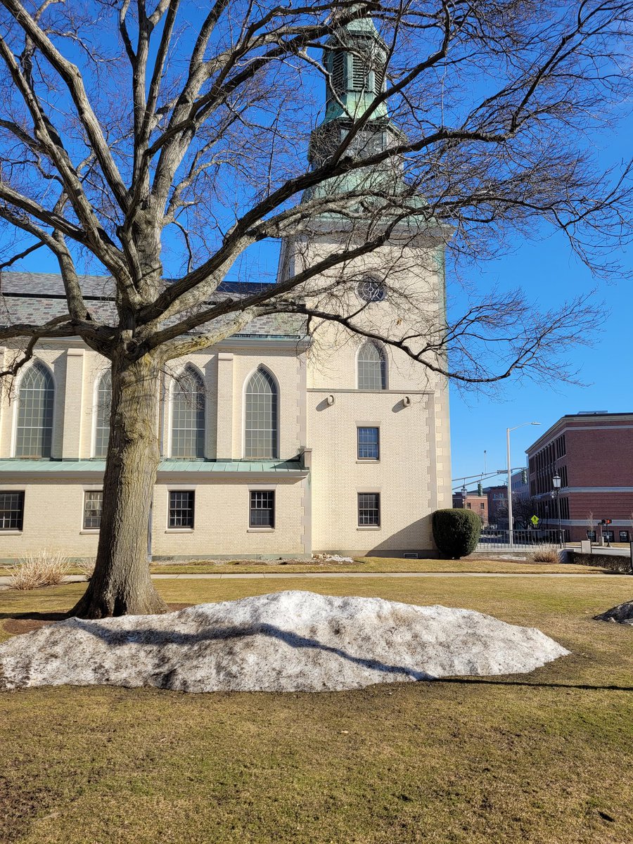 tlcworcester's tweet photo. "As the sun with longer journey melts the winter's snow and ice, with its slowly growing radiance warms the seed beneath the earth, may the sun of Christ's uprising gently bring our hearts to life." ELW Hymn 329. #Lent #TrinityWorc #TLCworcester #ELCA #Lutheran #WorcesterMA https://t.co/YN7pNGd0aL