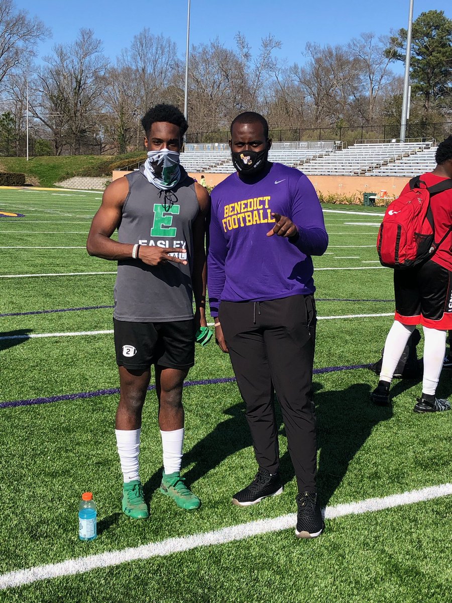 Timsutt2's tweet photo. Official💛💜@benedict_tigers @CoachDieudonne @CoachEricMiller #dropsareasin https://t.co/zQsJ4CBcvE
