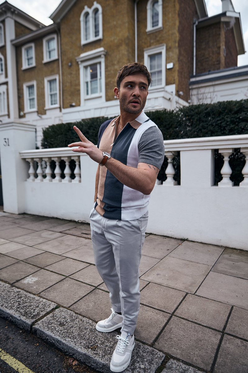 Every bodies just waiting around