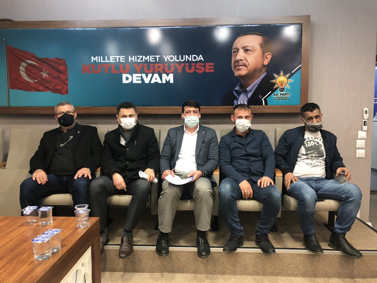 akpartiosmangaz's tweet photo. İlçe Başkanımız Sn. @ufukcmez başkanlığında Haftalık Olağan İlçe Yönetim Kurulu Toplantımızı gerçekleştirdik.

#İnandığınYoldaYürü https://t.co/Nw5TSs16Mw