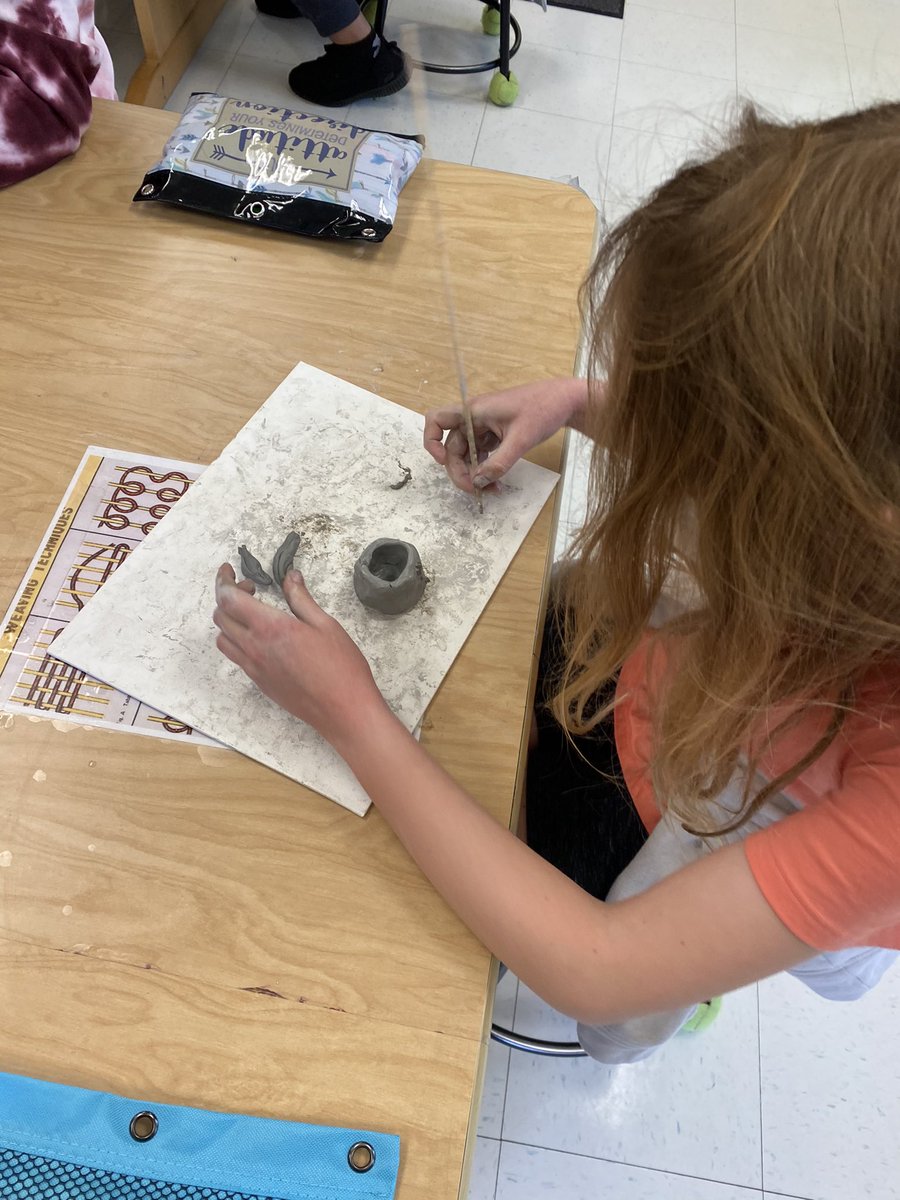 MiragliuoloArt's tweet photo. @Kingswoodbuzz we were practicing some clay techniques today before we open our clay studio! #TAB #TABChoice #ChoiceBasedArt #clay #TheirWorkNotMine https://t.co/O62LdYbbMw