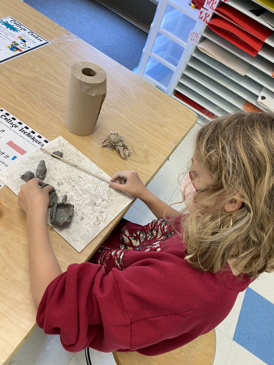 MiragliuoloArt's tweet photo. @Kingswoodbuzz we were practicing some clay techniques today before we open our clay studio! #TAB #TABChoice #ChoiceBasedArt #clay #TheirWorkNotMine https://t.co/O62LdYbbMw