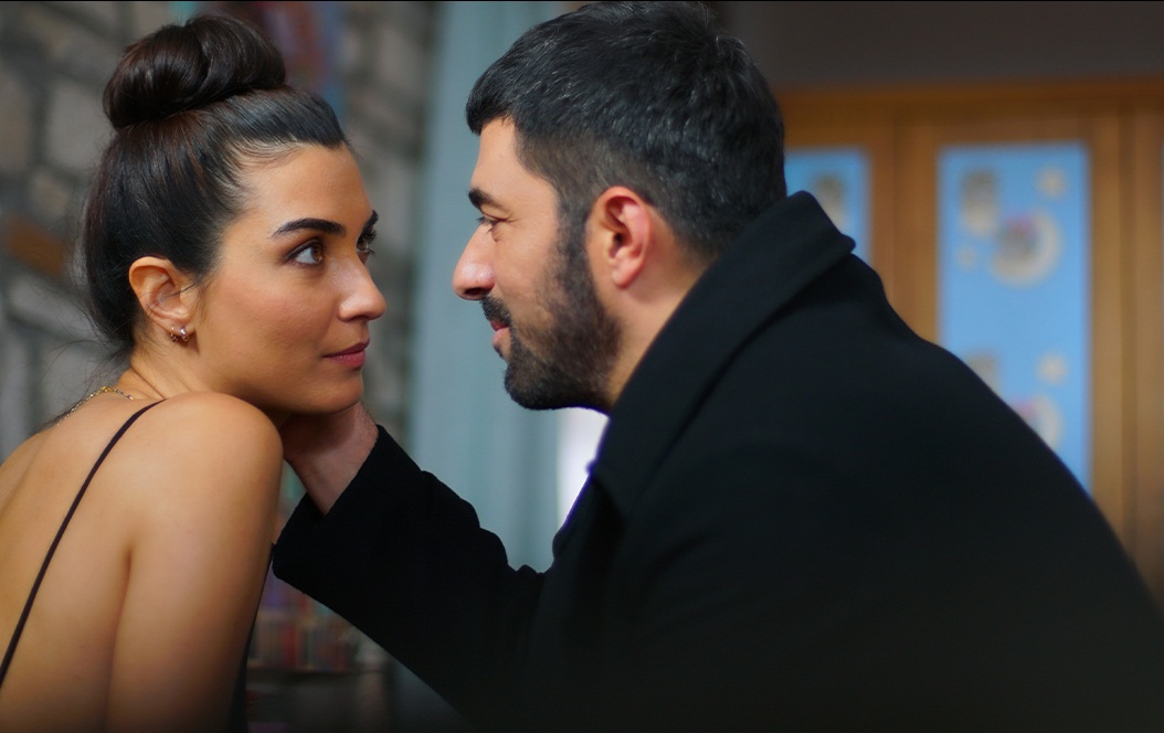 Sancar Efeoglu and Mavi Efeoglu 
#güvenmekistiyorum