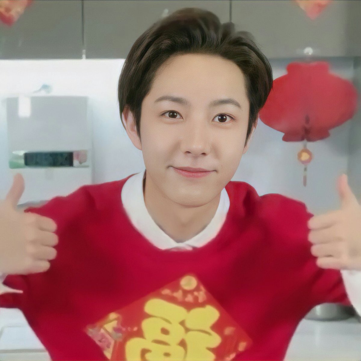 nctzenbase's tweet photo. Neozen TARGET 10M VIEWS FOOLS COVER MASIH BERJALAN YA, SEBELUM RENJUN VLIVE BESOK BISA NYENTUH 10M KAN? SEMANGAT!!!!!!!! https://t.co/FLN56OdENB
