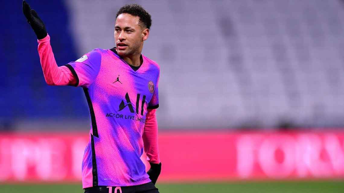 brazfoot's tweet photo. PSG encaminha renovação com Neymar até 2026. Faltam alguns detalhes, mas o negócio está muito perto de ser concluído.

No novo contrato, Neymar terá um grande bônus caso o PSG seja campeão da Champions League. 

Clube também corre para renovar com Mbappé.

🗞@SkySports https://t.co/s4rTLC6GAJ