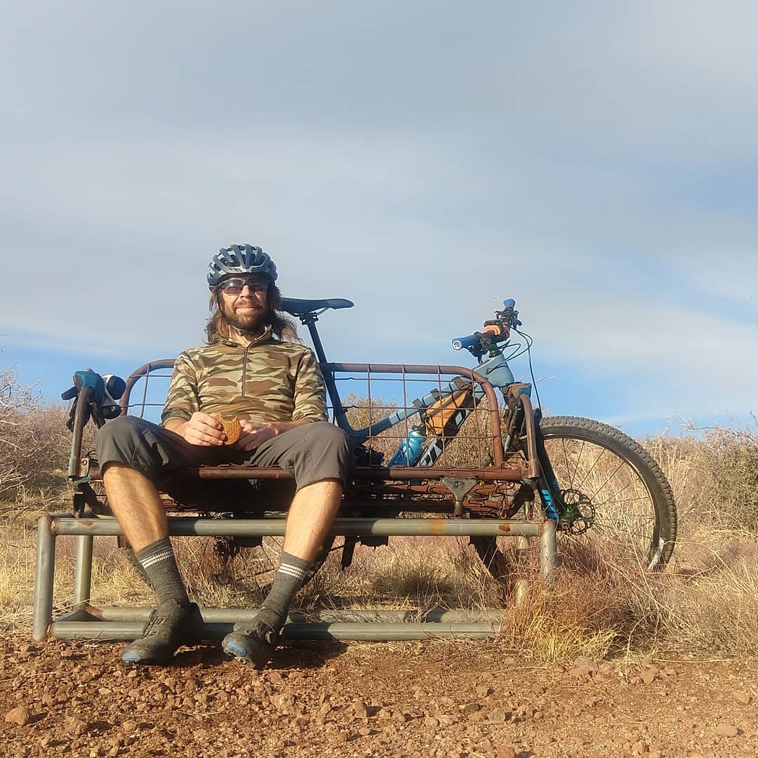 Pivot_CyclesUSA's tweet photo. "Sometimes on a ride, and in life, you just need to stop and have a sit... and maybe a snack." – Kurt Refsnider 😁
.
#mondaymotivation #trailwisdom #sageadvice #pivottrail429 #justbreathe https://t.co/U2gQtxQ910