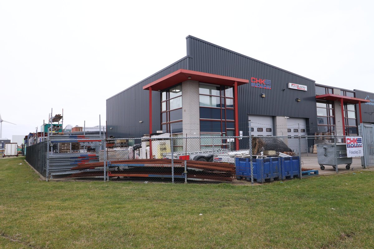 martbolle's tweet photo. TE KOOP: Foksdiep 20, Urk. Op hoeklocatie gelegen representatieve BEDRIJFSHAL met verhard buitenterrein. https://t.co/roU9jzSZN2 https://t.co/R2oNRh6ppd