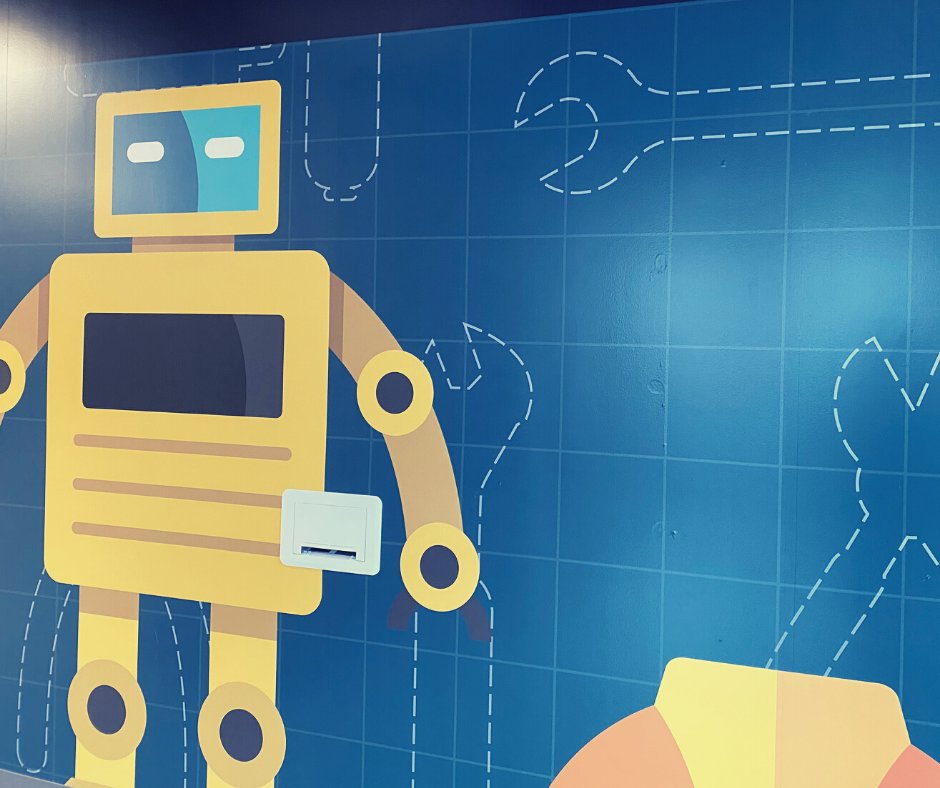 APTINT's tweet photo. This Robot is so #STEM! We at @APTINT loves this sprinkle of #scifi into the final design; the kids at #mothermarylangecatholicschool are sure to conduct many experiments in this #makerspace! #stemeducation #edtech #study #learning #studentengineering https://t.co/SbtmmtSKoW