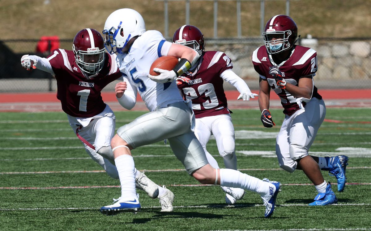 JoshThomson22's tweet photo. 🗳️ @lohudsports Week 1 High School Football Player of the Week 🗳️

It's time to vote!

🏈 See the finalists and let us know who you think is worthy. Our poll is LIVE on @lohud now: https://t.co/UEGJLArI6G https://t.co/70ErKOU6dV
