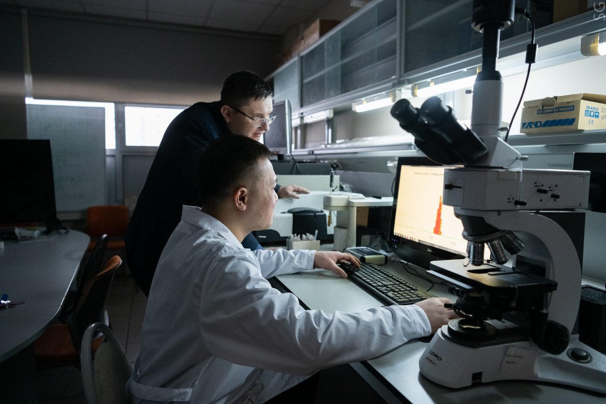 Сингапур больница. Сингапур ученый. Developing science. Developing science. Генная инженерия.