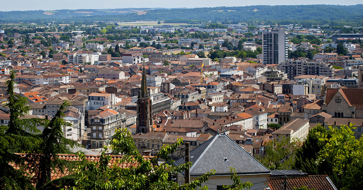 #Agen, 14e au palmarès des centres-villes dynamiques ! Étude réalisée via un partenariat entre @villes2fr, association d’élus des villes moyennes, et <a href="/MYTRAFFIC_TM/">MYTRAFFIC</a> , start-up française leader européen de l’analyse du flux piéton. INFOS 👉 agen.fr/en-ce-moment/a…