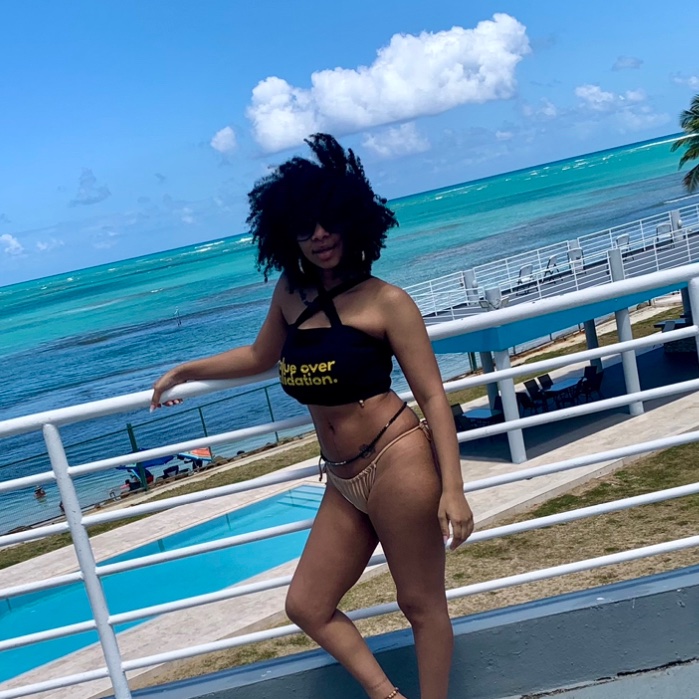 The View. The shirt. The Fro.

<a href="/beejacks_back/">Bee L. Jack</a> thank you ! My cousin already tried to jack my shirt 🤣