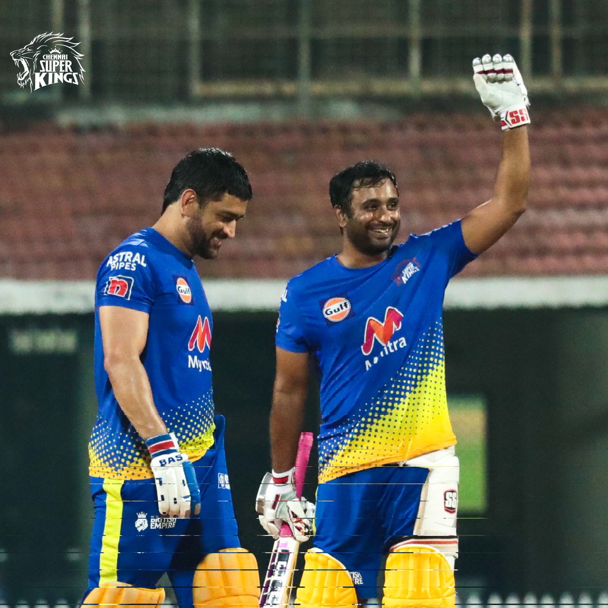 ChennaiIPL's tweet photo. All reals first ball! #WhistlePodu #Yellove 🦁 💛 https://t.co/Bv0KuJWz9Z