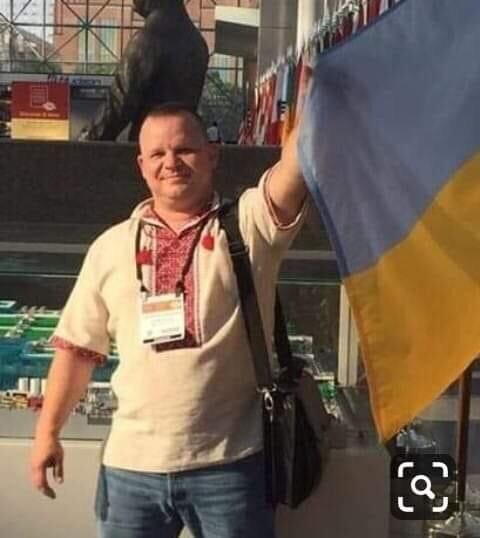 "НЕХАЙ ПРО НЬОГО ДІЗНАЄТЬСЯ ВСЯ УКРАЇНА"--
УКРАЇНСЬКИЙ МІЛЬЙОНЕР З США ВІДПРАВИВ  БЕЗКОШТОВНО 200 ТОНН ГУМАНІТАРКИ! БЕЗПІЛОТНИКИ ДЛЯ ЗСУ!
 Віктор Паламарчук, який кілька років тому починав кар’єру в Америці з прибиральника, ставши мільйонером.