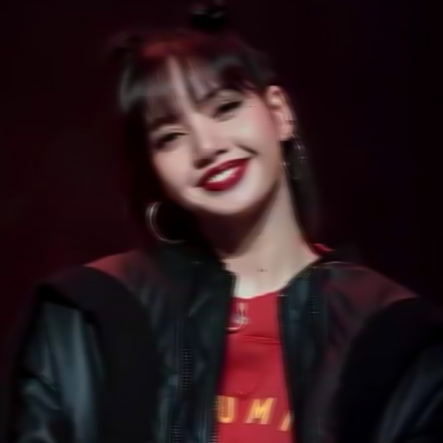 AIZPACKS's tweet photo. #LISA • @BLACKPINK • #aizpacks
♧; badass https://t.co/t9p45XUFgJ