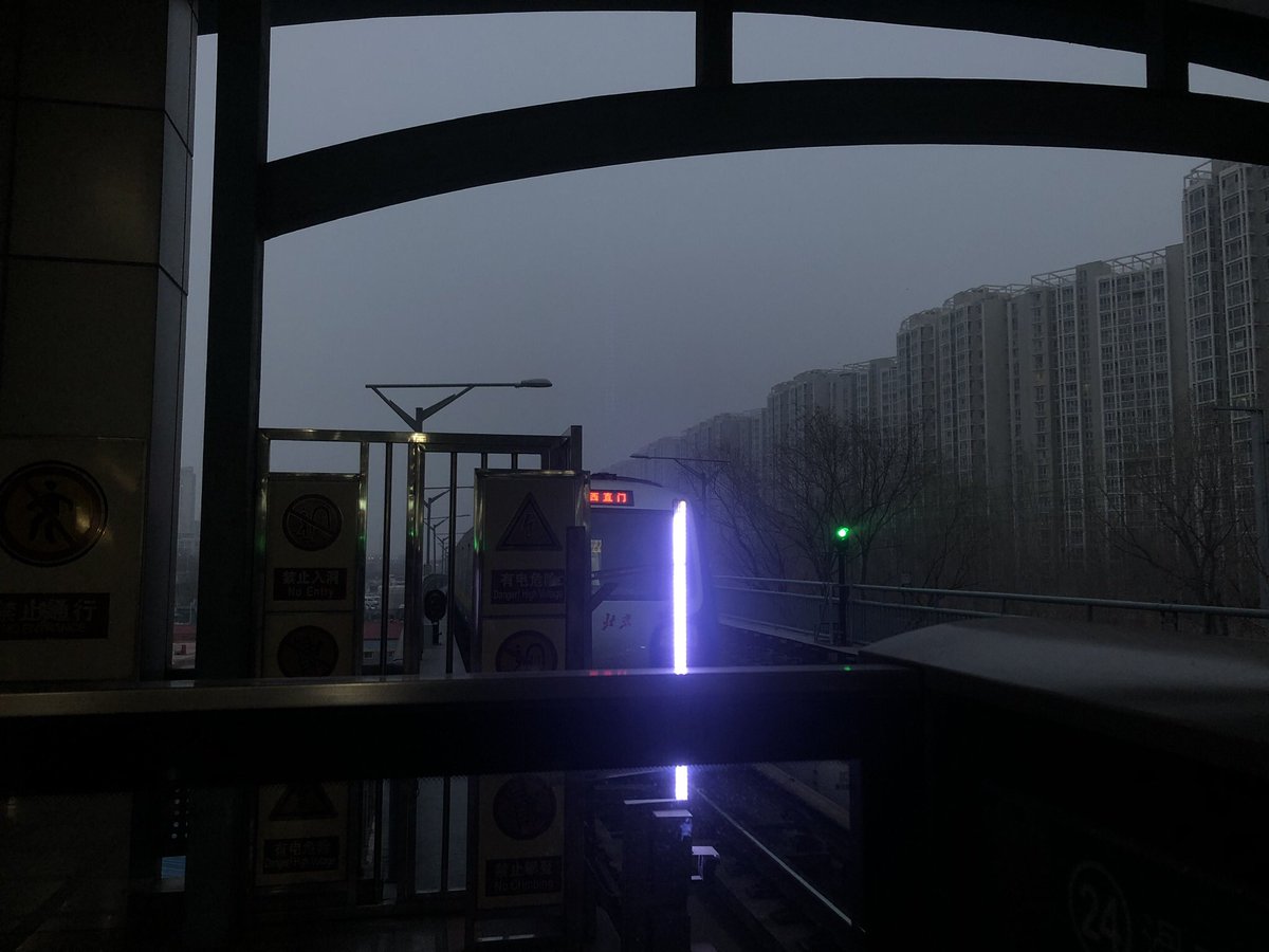 __civilization_'s tweet photo. 阴郁的蓝 https://t.co/CxEJEyvyri
