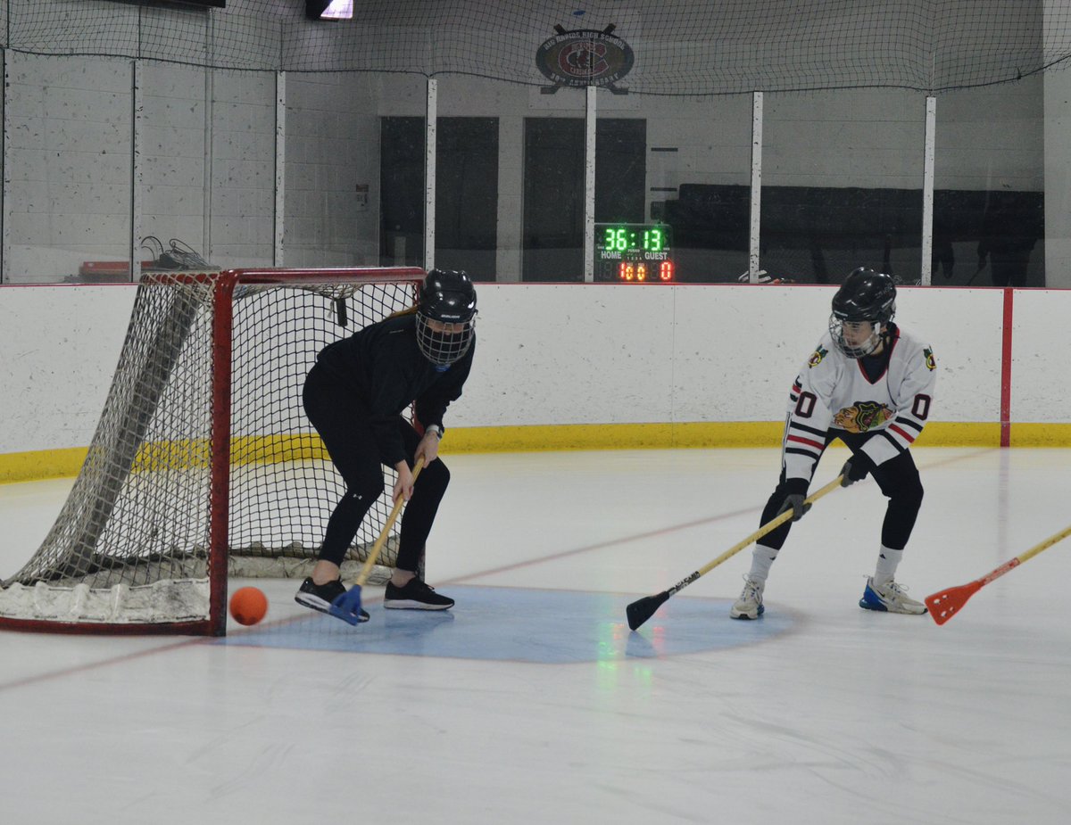 FerrisUREC's tweet photo. Happy Monday, Bulldogs 🐶
Check out these pics of our broomball players on the ice yesterday! https://t.co/bRfFVOhFS6