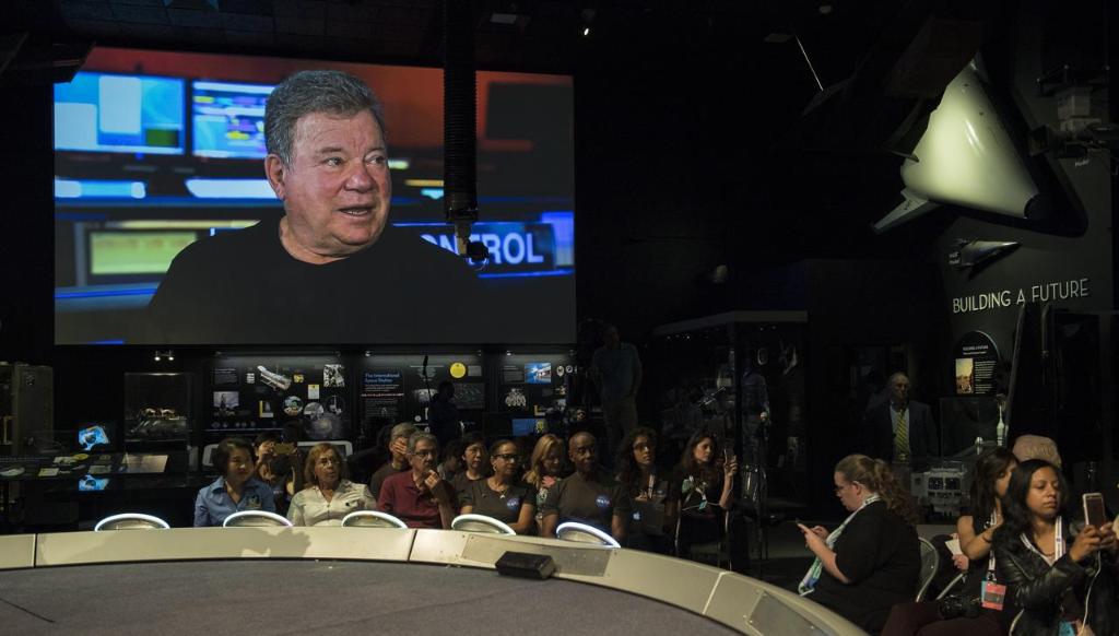 NASA's tweet image. 🎉 Happy birthday, @WilliamShatner! Thank you for inspiring generations of explorers, including @NASA_Astronauts, scientists, &amp;amp; engineers. 

📸: From @NASAJPL in 2017, sending a message of friendship across the stars for Voyager's 40th anniversary.