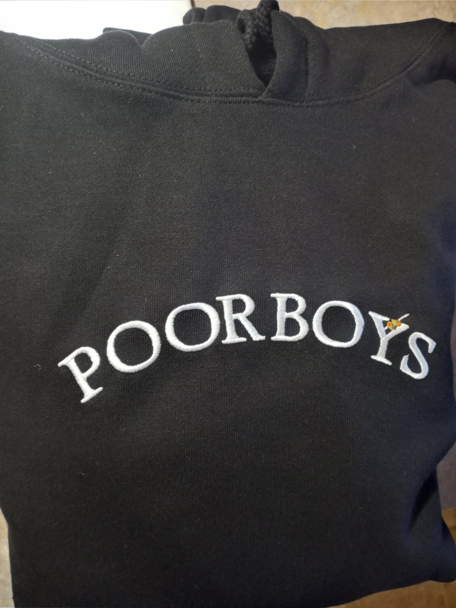 ImQuavoQuavo's tweet photo. Shoutout my dawg @PoorBoyOnline for the hoodie man shit dope...Aye man its all love reap niggas do real shit 🤝🔥 https://t.co/isFEcE7Al0