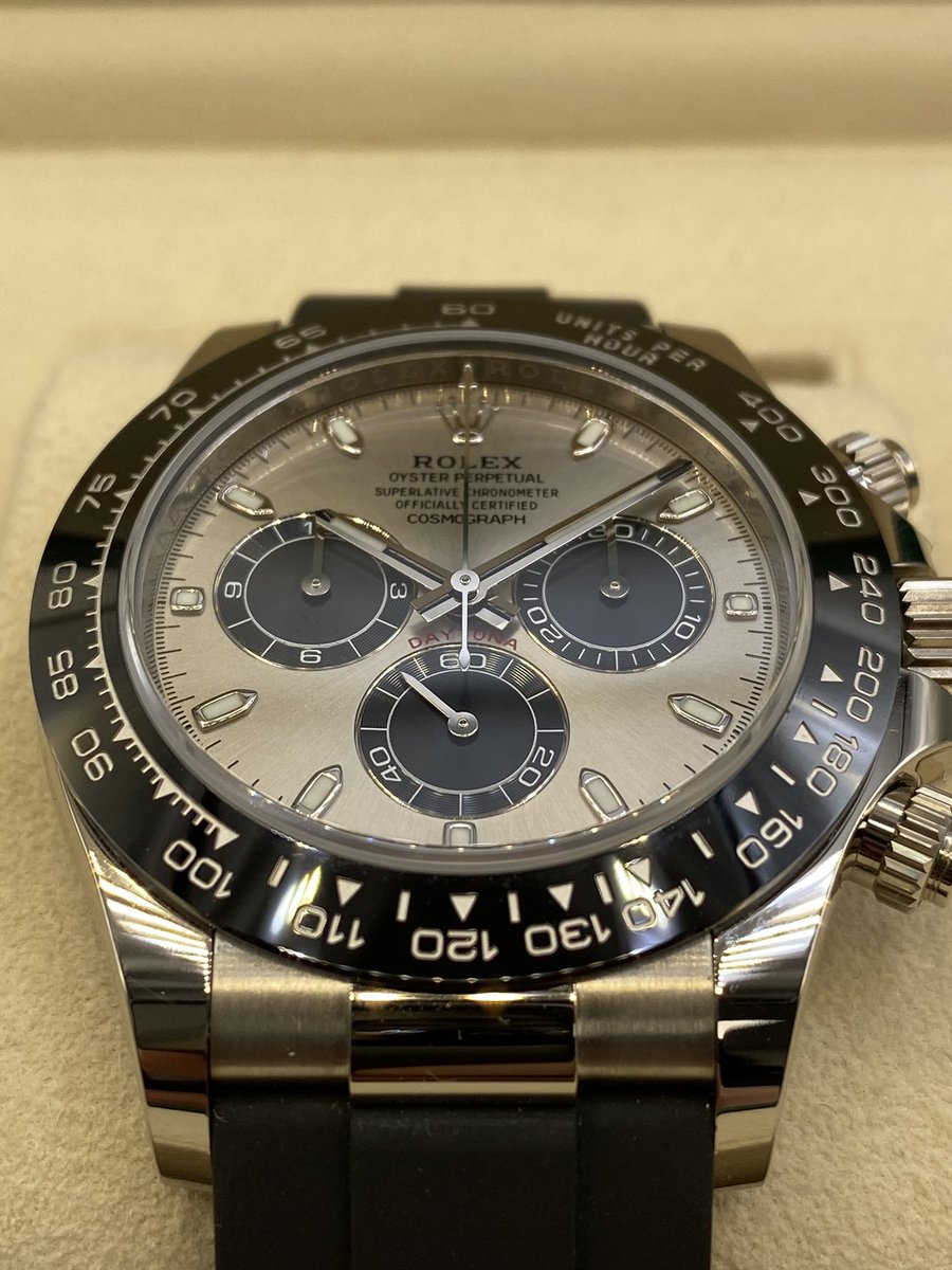 owdtlondon's tweet photo. Rolex Cosmograph Daytona with a silver dial on the Oysterflex bracelet 🕰🔥
#OWDT
#rolex #rolexdaytona #oysterperpetual #cosmograph #daytona #oysterflex #rolexchallenge #rolexgang #luxury https://t.co/JnPaV5352F