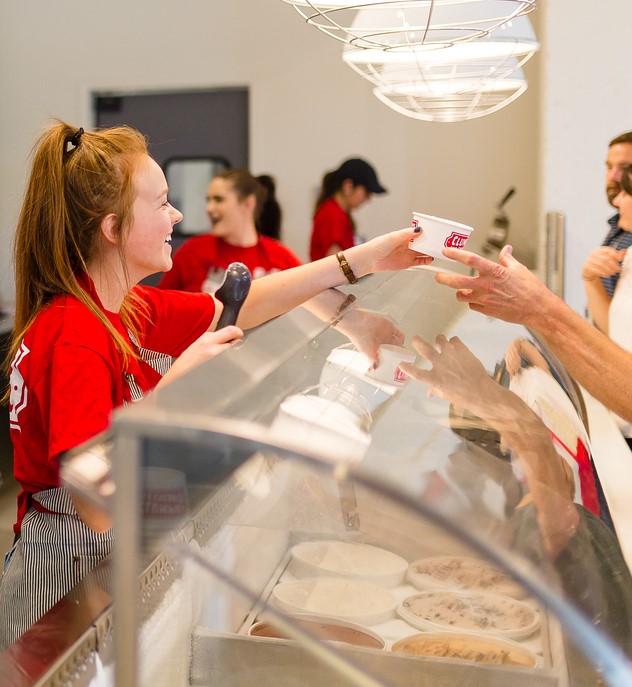 Clumpies's tweet photo. Do you like ice cream and making people happy? Can you make people feel welcome and let them know you are smiling even while wearing a mask? We are currently hiring for regular part-time folks to join our team as well as a new member of our management team. Photo taken pre COVID. https://t.co/5kIU5uHb5p