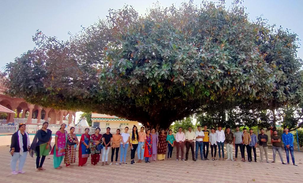 CscJunagadh's tweet photo. An #energyTour was organized today on the occasion of #WorldWaterDay2021 including Venu Dam Site, Merwadar #GedaWinMill Site, Prasala Solar Farm. @InfoGujcost @narottamsahoo @GogJunagadh @PrinSciAdvOff @hareets @collectorjunag https://t.co/3mTXKPZrta