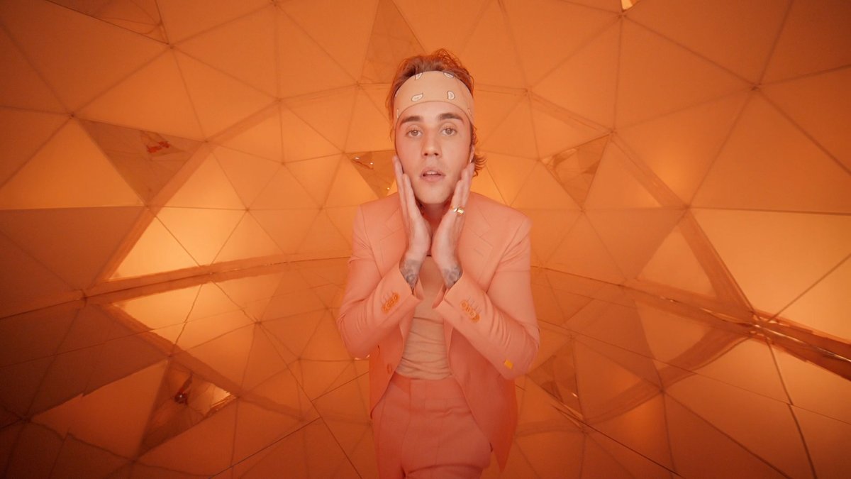 Vevo's tweet image. Justin Bieber, Surf Mesa &amp;amp; Madison Beer, Miley Cyrus, and more… Catch last week’s top Pop music vids by hitting the link 👇
Sponsored by: @hrblock #BlockHasYourBack
⠀⠀⠀⠀⠀⠀⠀⠀⠀
▶️youtube.com/watch?v=-MY9p2…