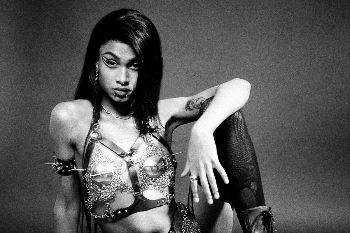 saraferrara19's tweet photo. Chris Habana Releases New Campaign Celebrating Queer Sex Workers of Color.
📷Eli Wirija
#chrishabana #sexworkers #NYC https://t.co/Ssjh0P1BAA