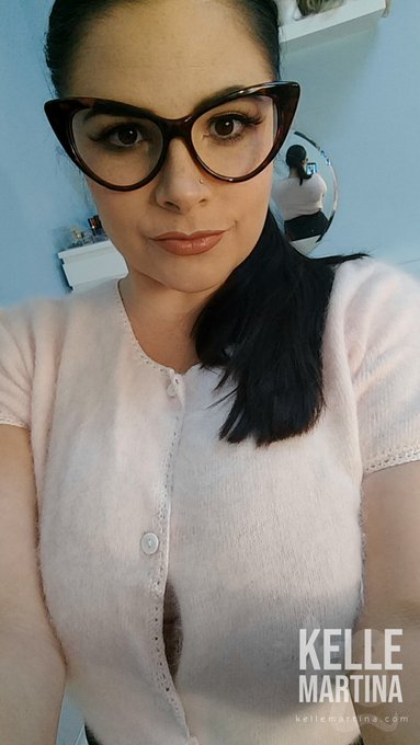 angora sweater and big cat eye glasses 🐱 https://t.co/sjn1tNH60W<a href="/tag/columbusohbdsm"class="tags"><span>#columbusohbdsm</span></a><a href="/tag/columbusohmistress"class="tags"><span>#columbusohmistress</span></a>