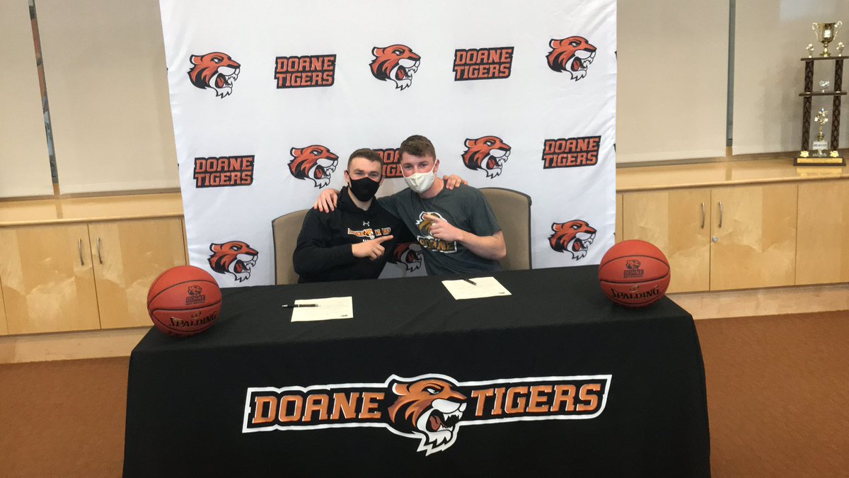 DoaneTigersMBK's tweet photo. Made it official! Welcome to the program Brady Timm @BradyTimm05  and Cam Foster @Camfost_24 ! #RollTiges https://t.co/61pA7KR3KV